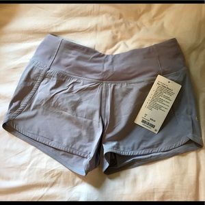 Brand New Lululemon Run Times Shorts - size 6